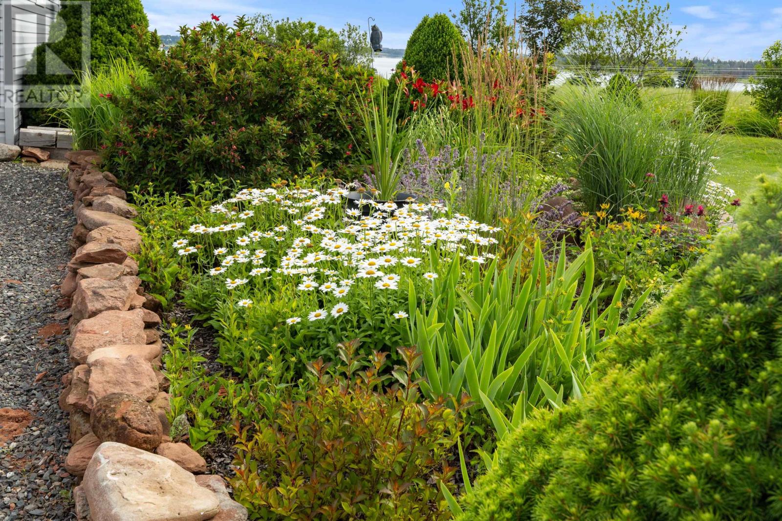 54 Hatton Road Property Photo 43