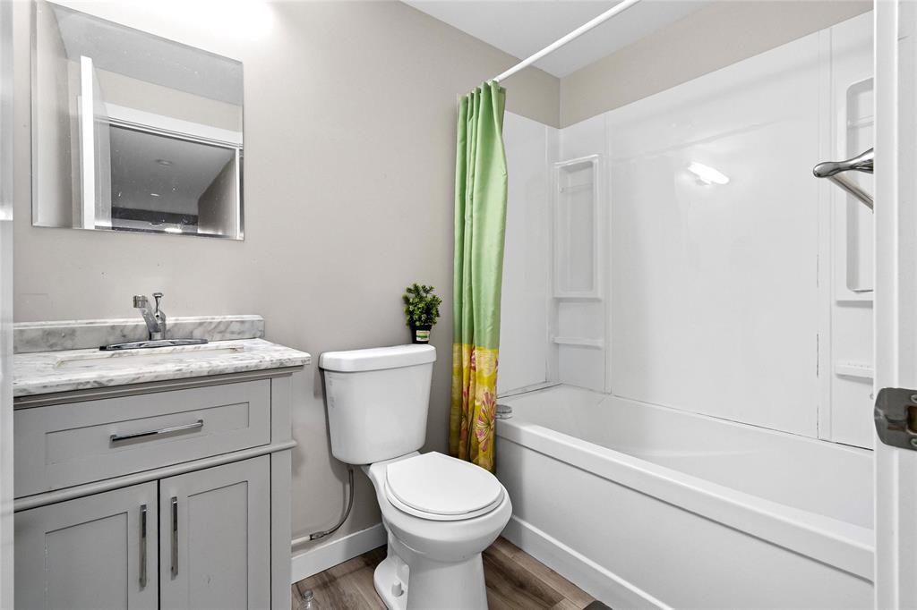 367 Cartesian Gate Property Photo 25