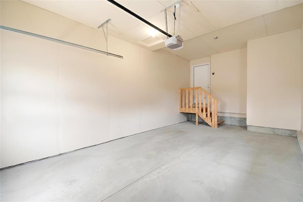 367 Cartesian Gate Property Photo 27