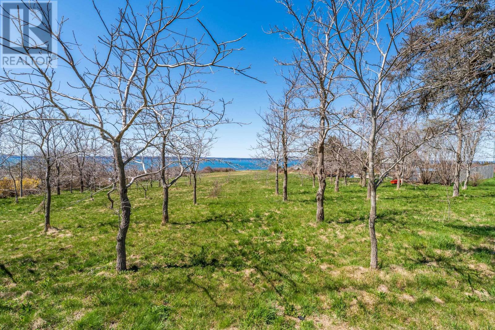 Lot No.1 Highway Property Photo 4