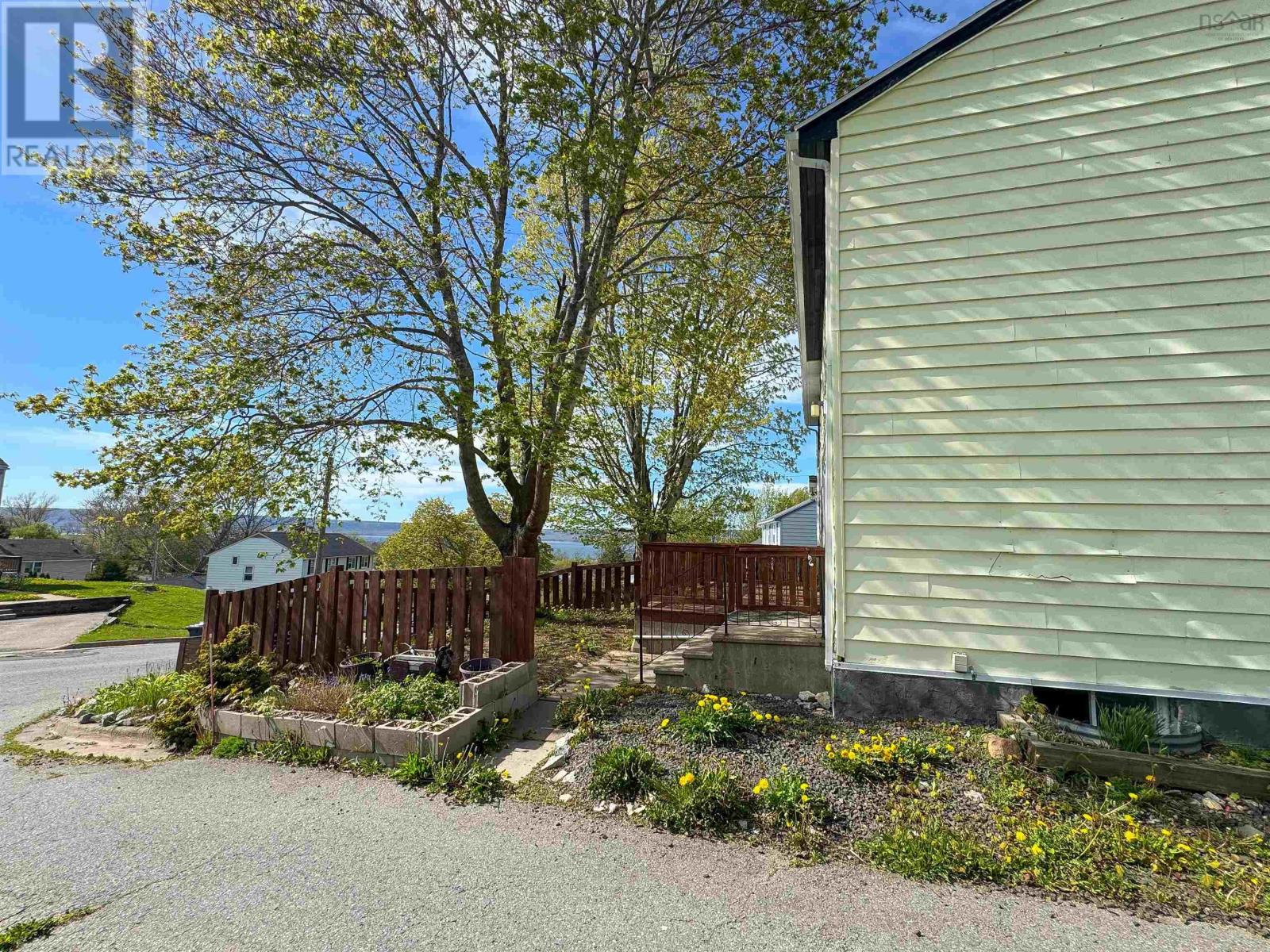 24 Hillside Drive Property Photo 5