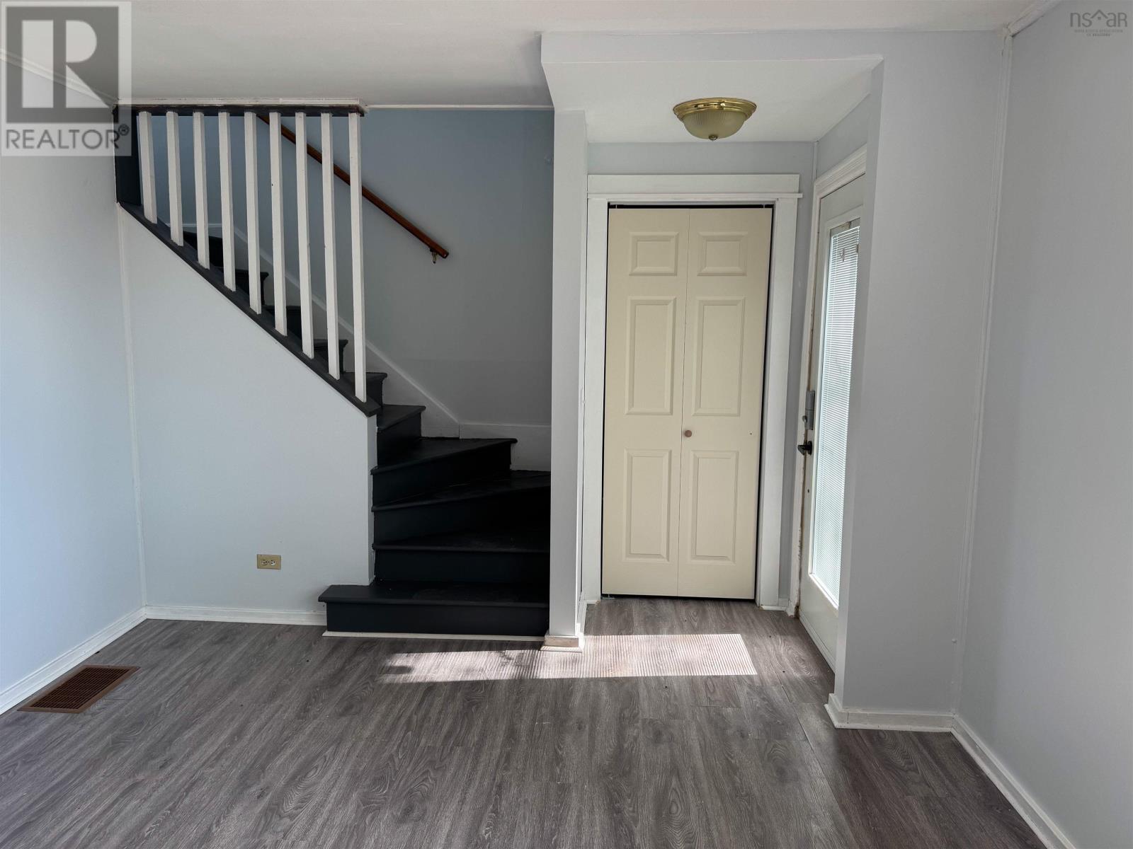 24 Hillside Drive Property Photo 12