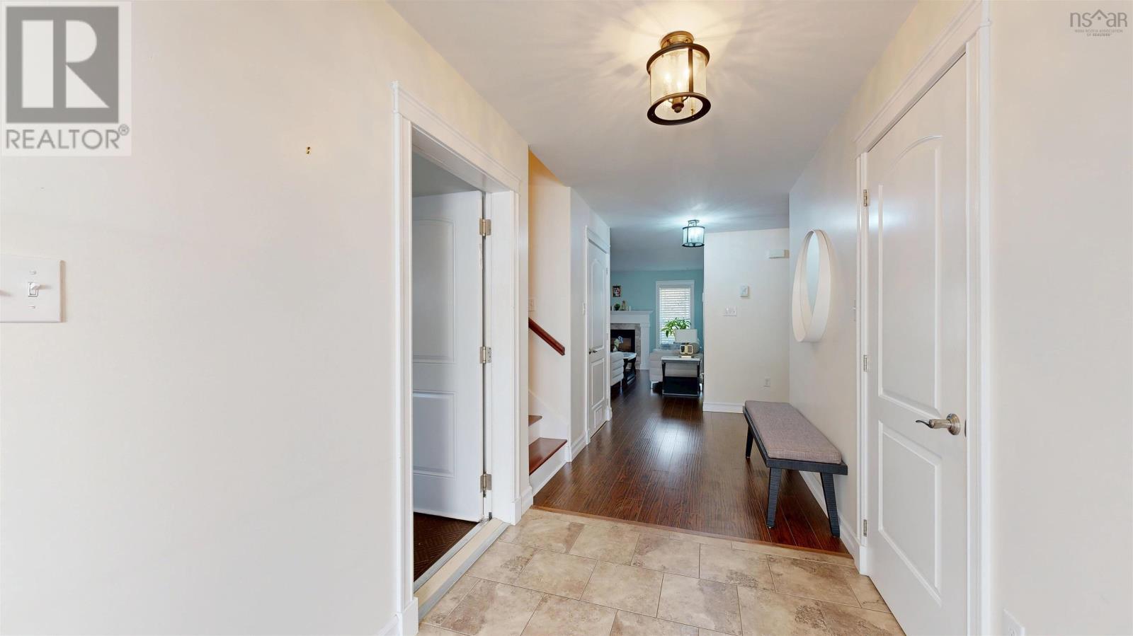 14 Roundhouse Drive Property Photo 11