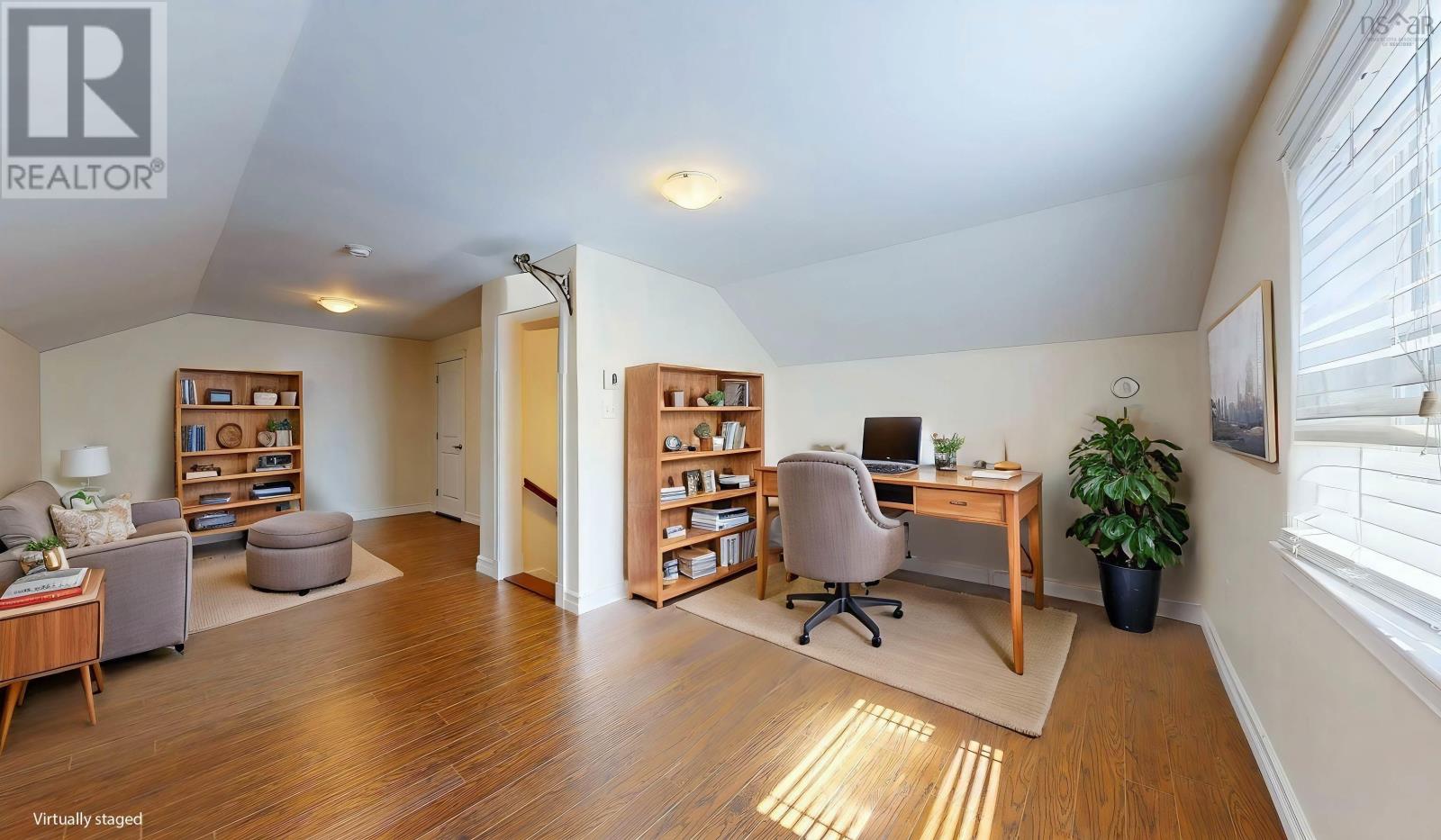 14 Roundhouse Drive Property Photo 32