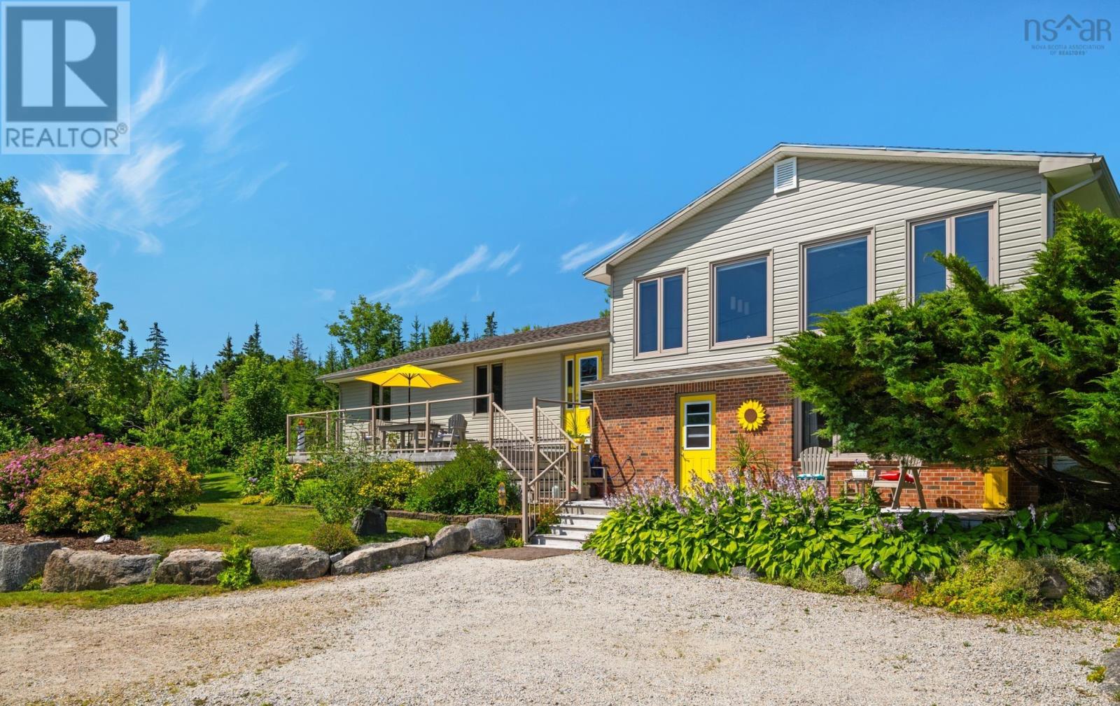 48 Backman Road Property Photo 1
