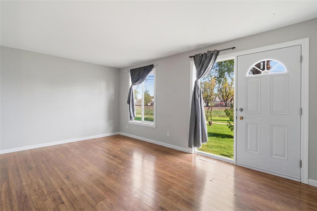 646 Herbert Avenue Property Photo 6