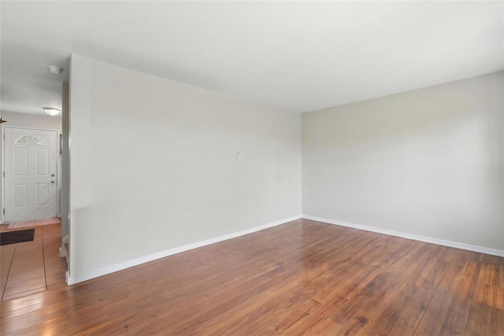 646 Herbert Avenue Property Photo 7