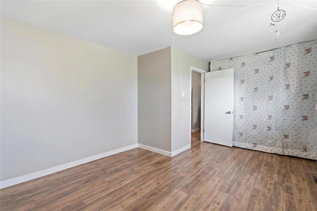 646 Herbert Avenue Property Photo 12
