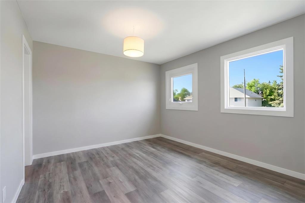 646 Herbert Avenue Property Photo 13