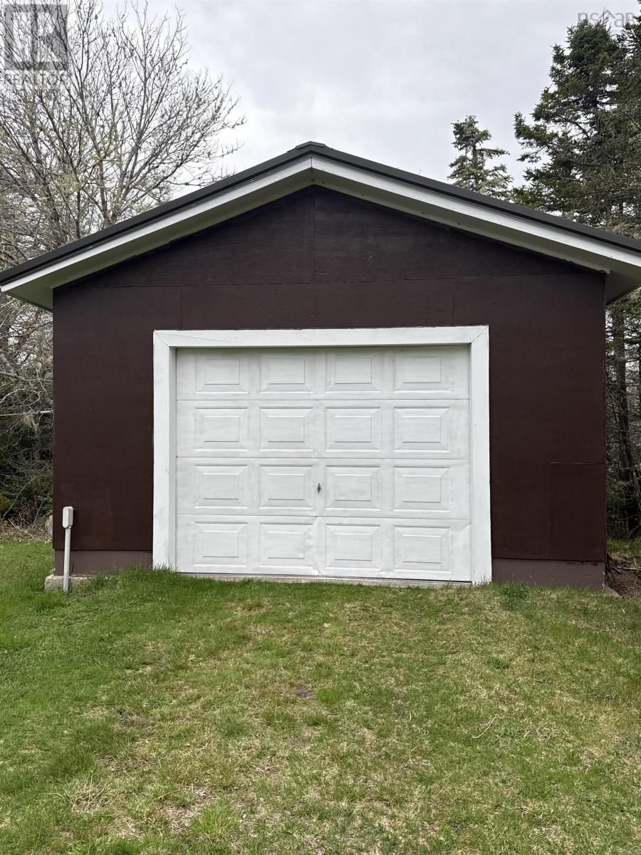 268 Stoney Island Road Property Photo 5