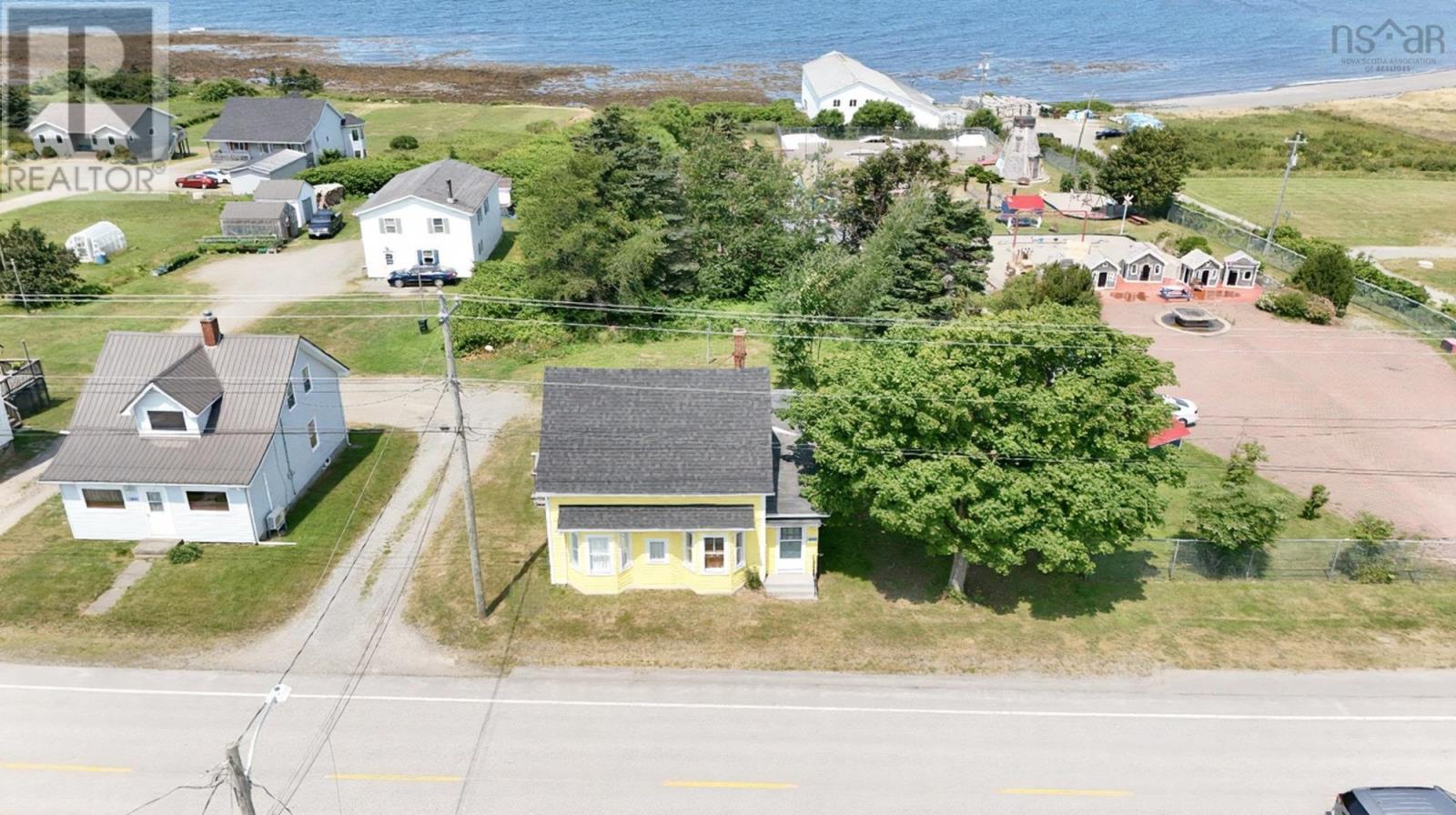 8137 Highway 1 Property Photo 1