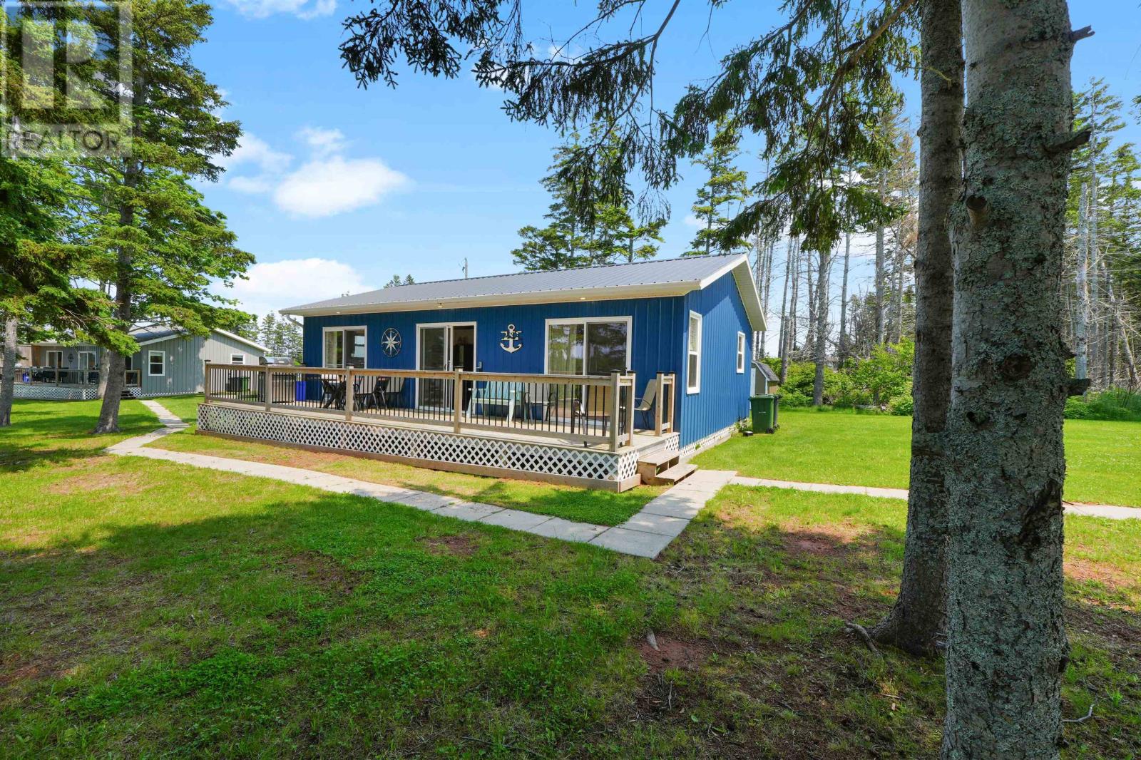 288 Spruce Way Property Photo 37