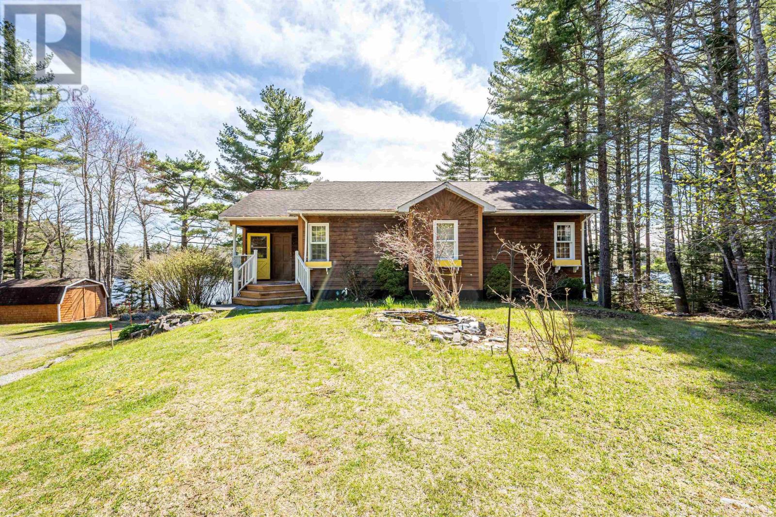 1471 Medway River Road Property Photo 1