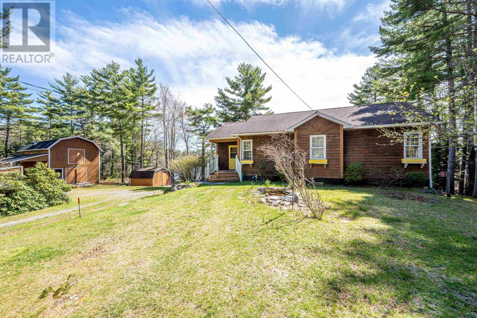 1471 Medway River Road Property Photo 3