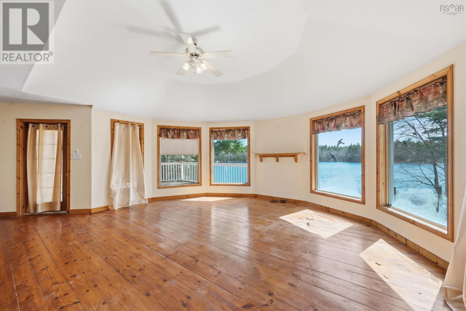 1471 Medway River Road Property Photo 8