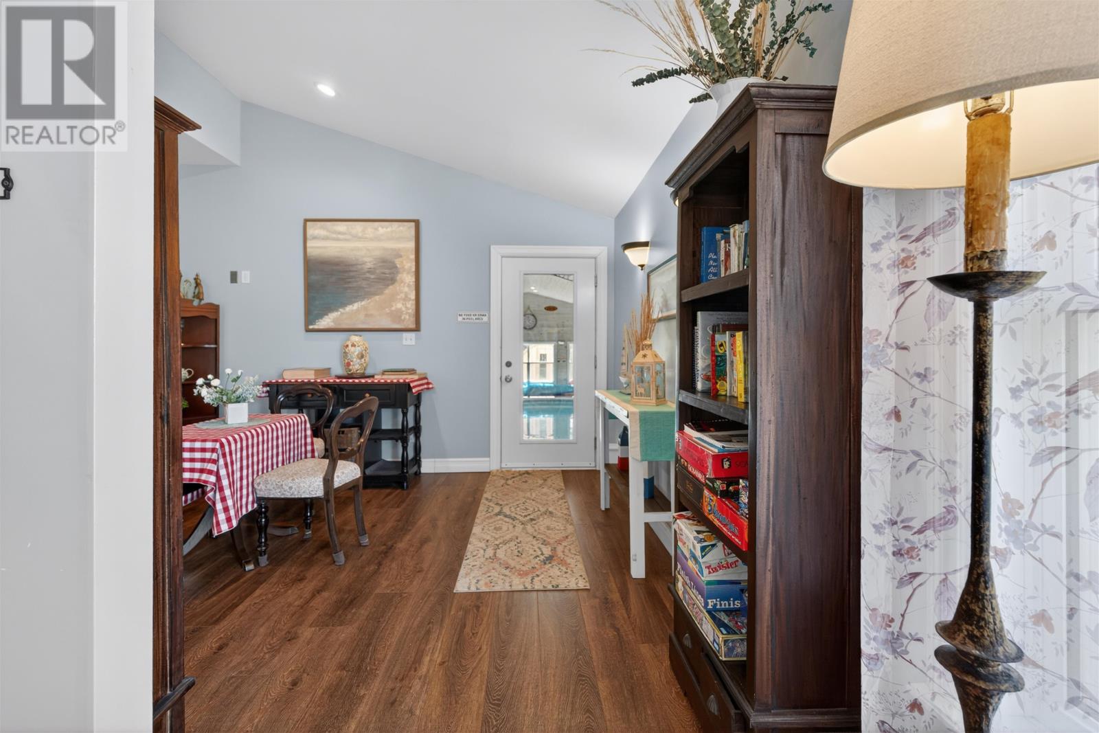 7910 Cavendish Road Property Photo 12