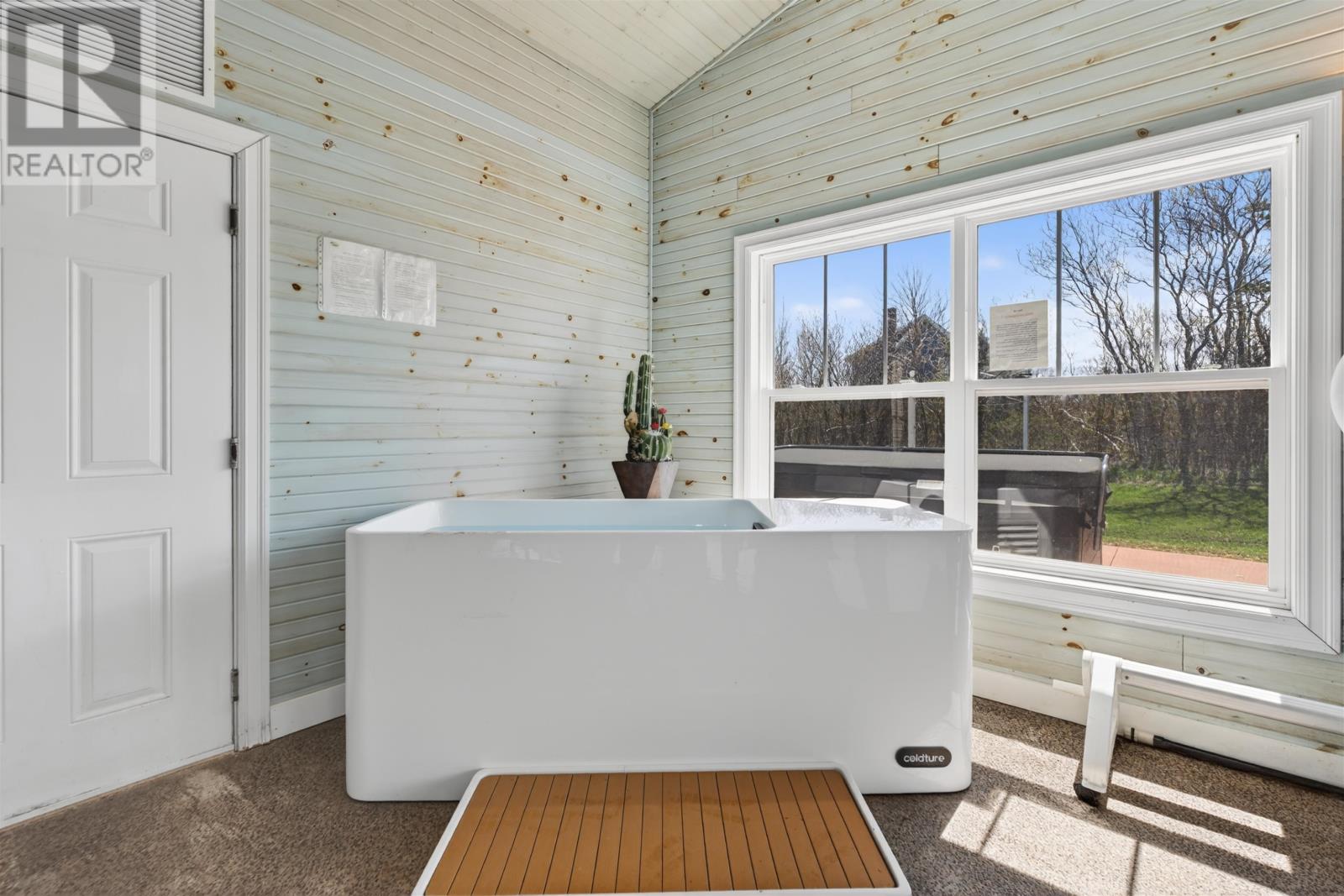 7910 Cavendish Road Property Photo 14