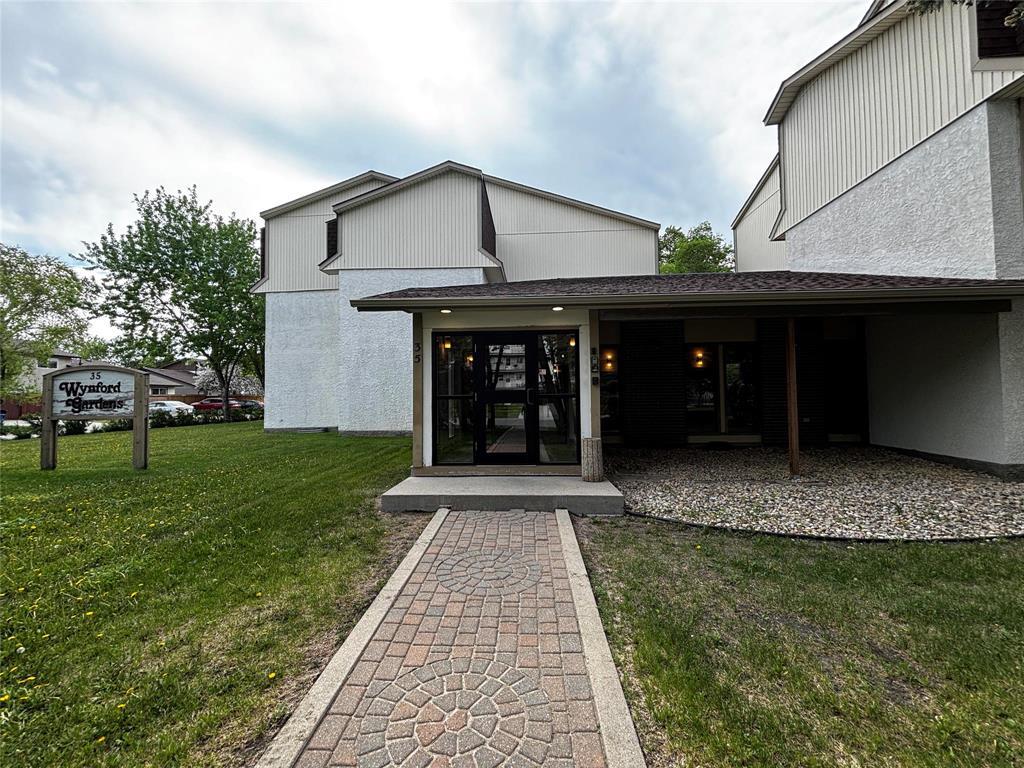 43 35 Wynford Drive Property Photo 1