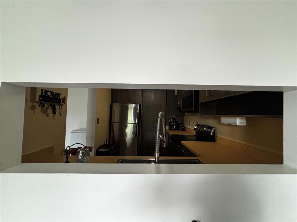 43 35 Wynford Drive Property Photo 12