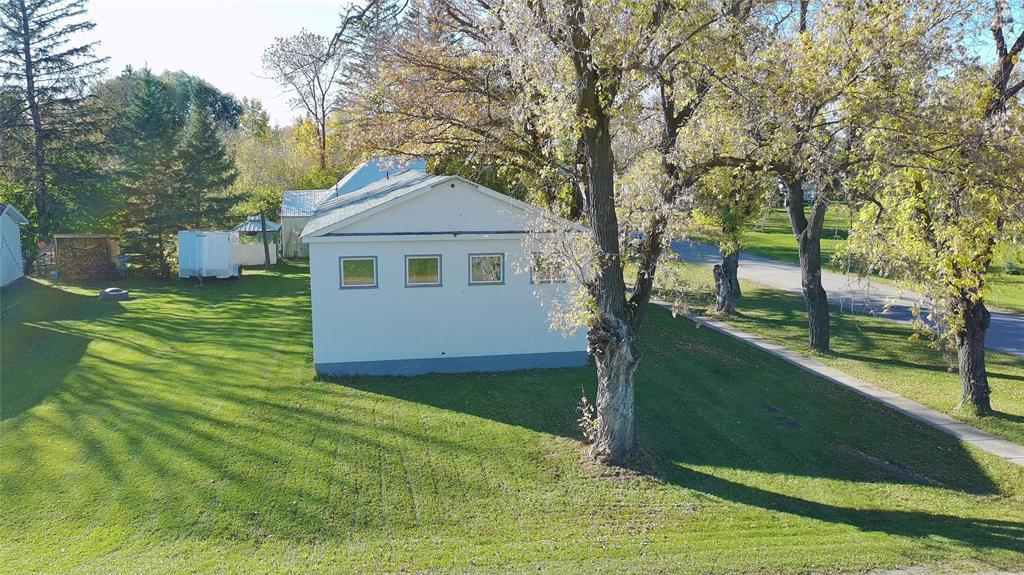 230 2nd Avenue Property Photo 2