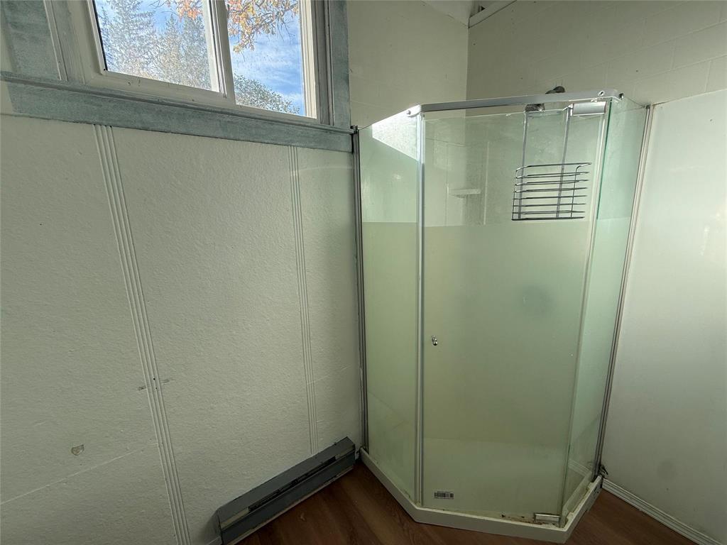 230 2nd Avenue Property Photo 12