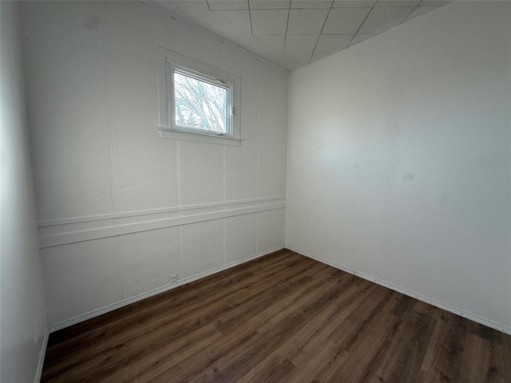 230 2nd Avenue Property Photo 13