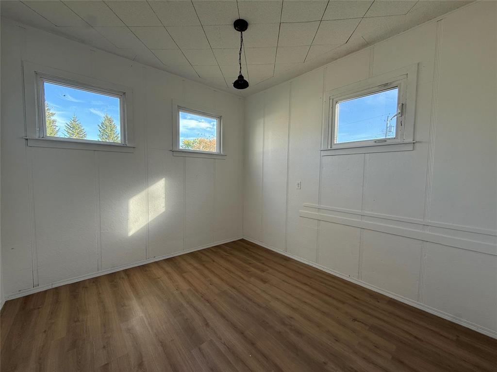 230 2nd Avenue Property Photo 15