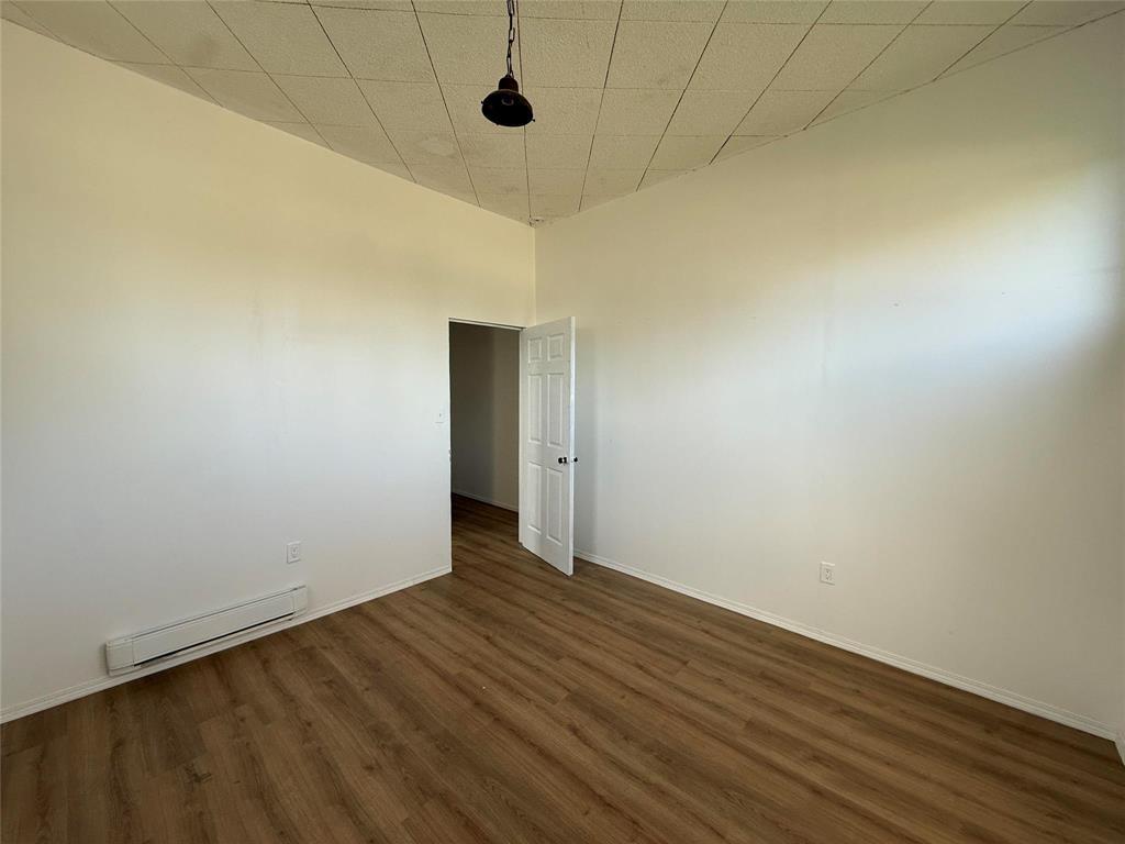 230 2nd Avenue Property Photo 16