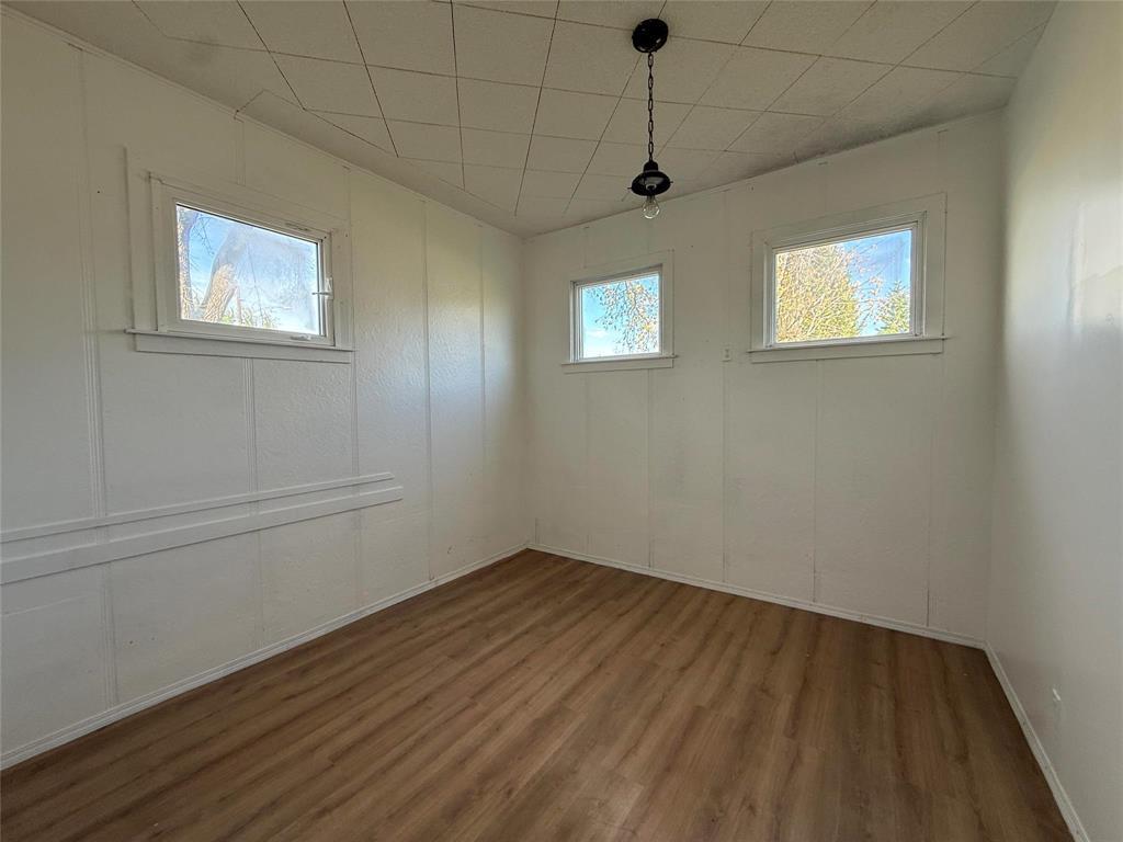 230 2nd Avenue Property Photo 17