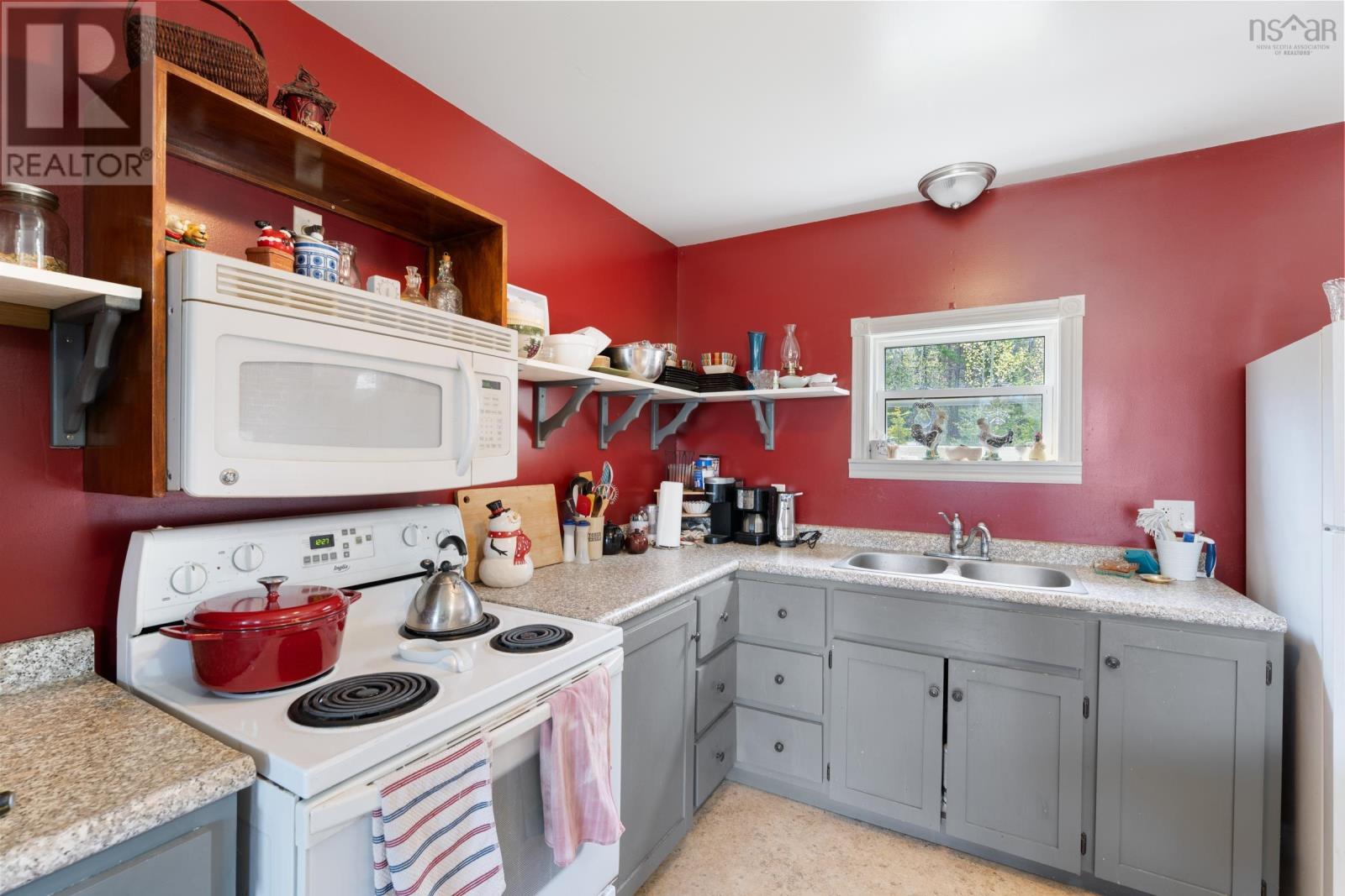 28 Longley Mountain Road Property Photo 12