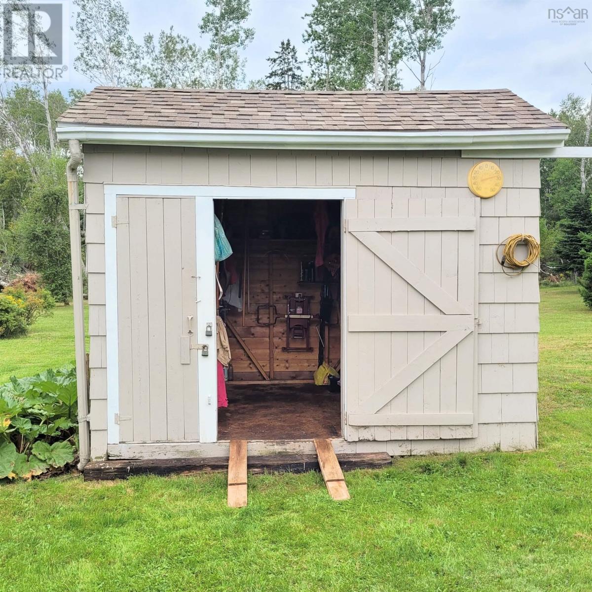 432 Stewart Road Property Photo 15