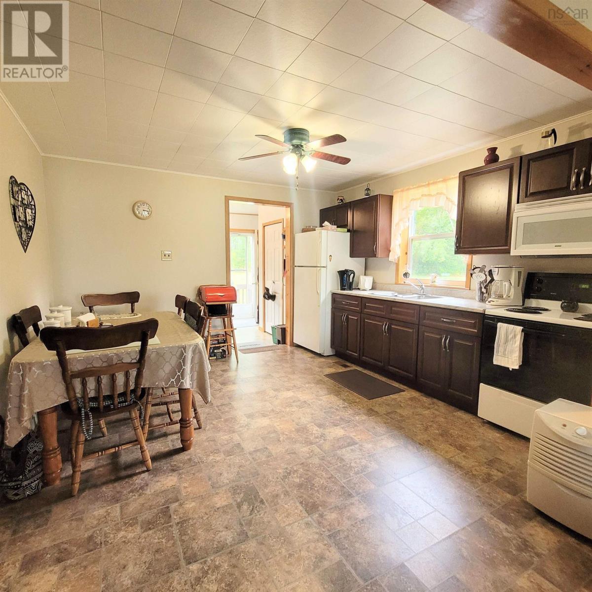 432 Stewart Road Property Photo 17