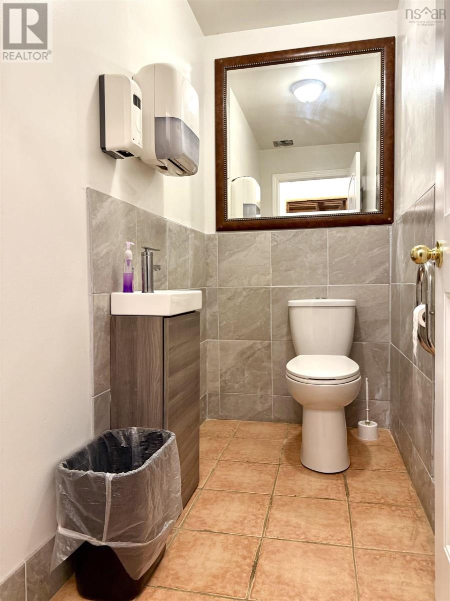 152 Main Street Property Photo 24