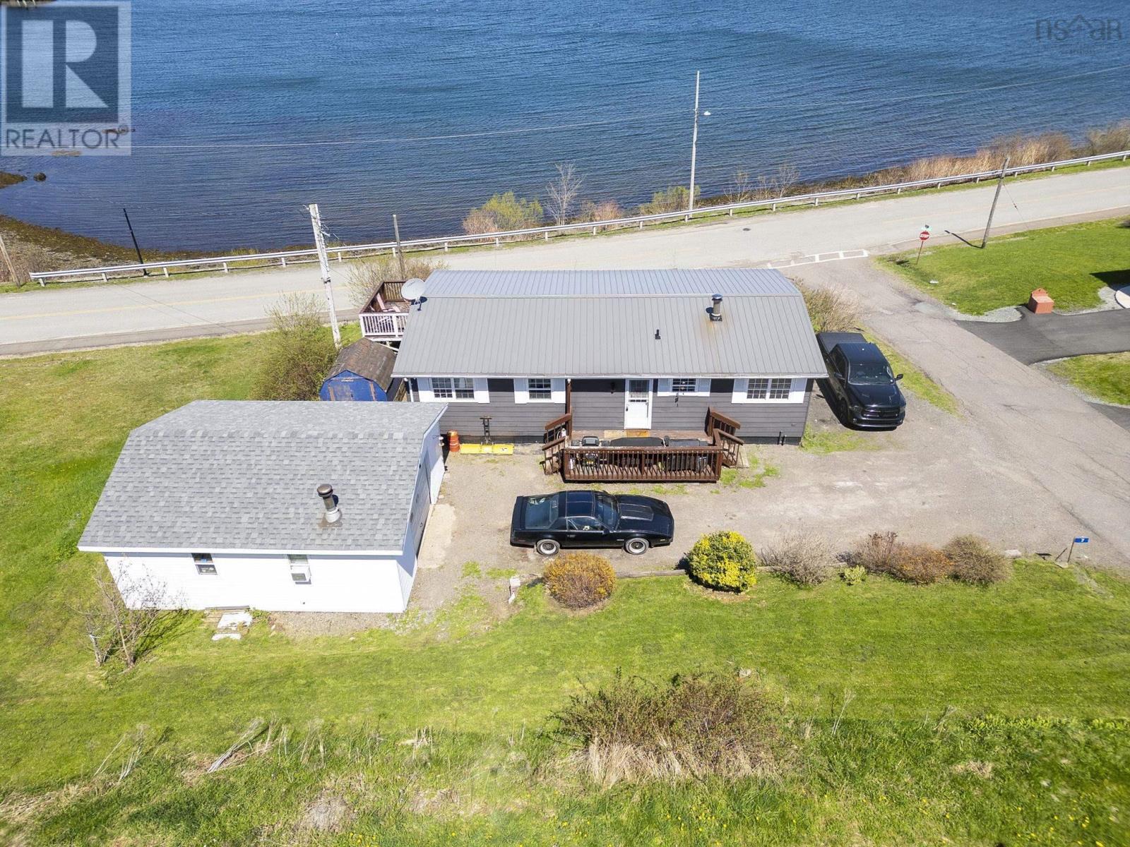 7 Dale Avenue Property Photo 1