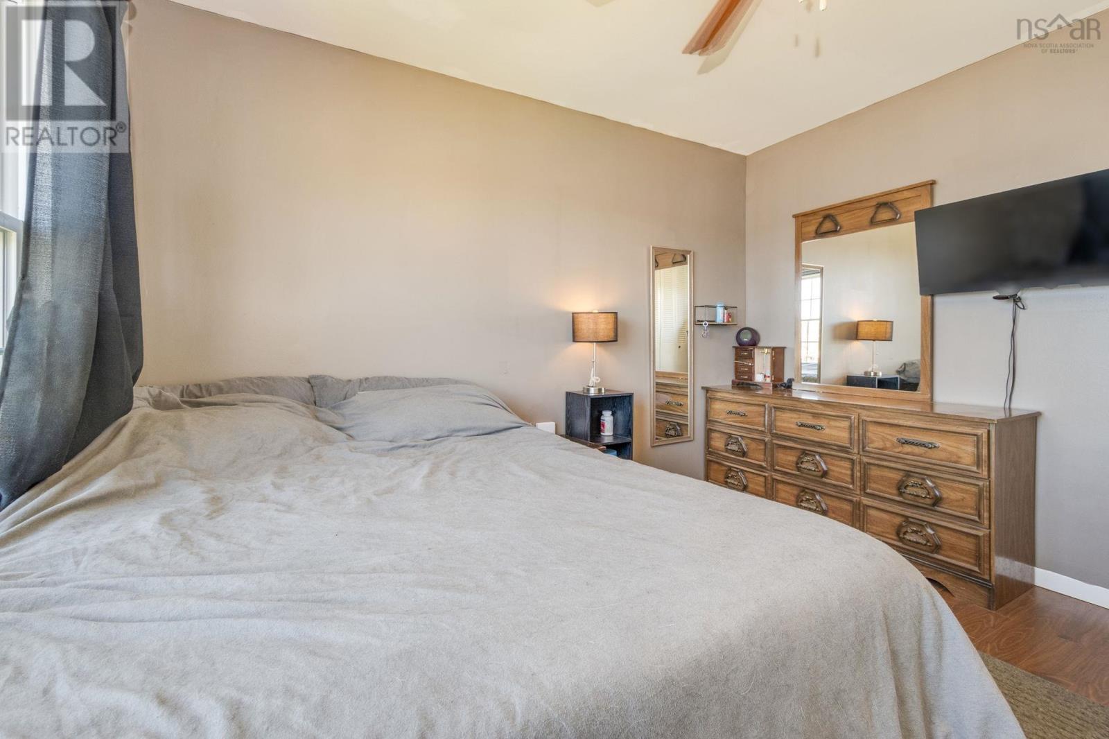 7 Dale Avenue Property Photo 14