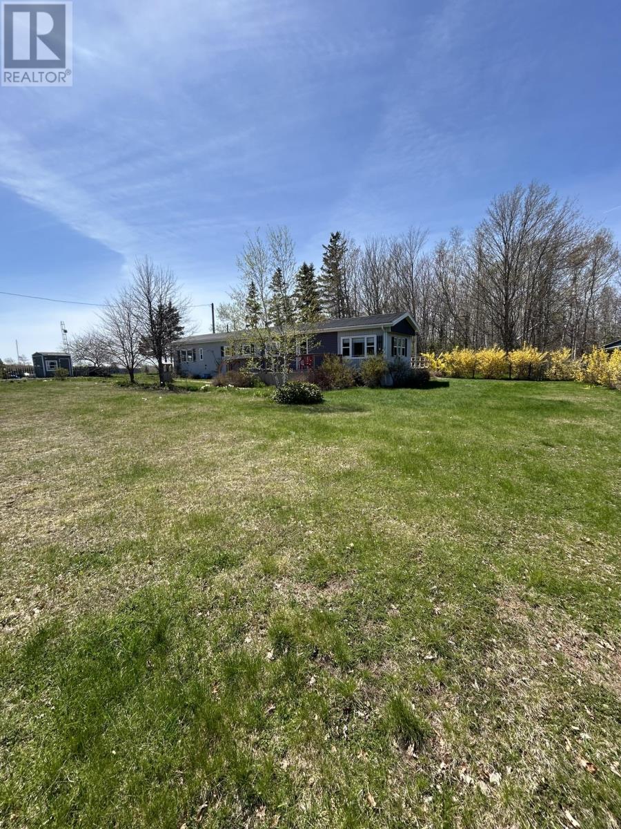 2145 Strathcona Road Property Photo 3