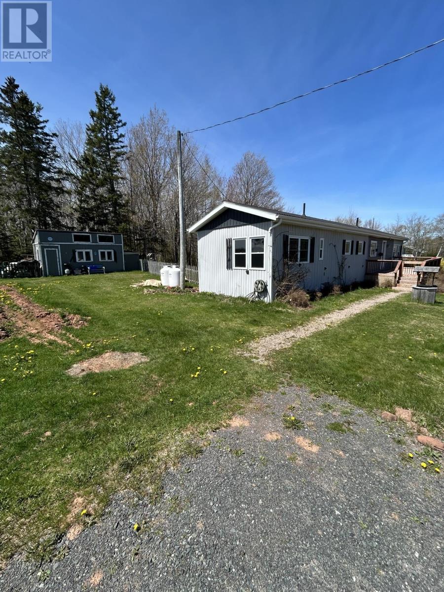 2145 Strathcona Road Property Photo 5