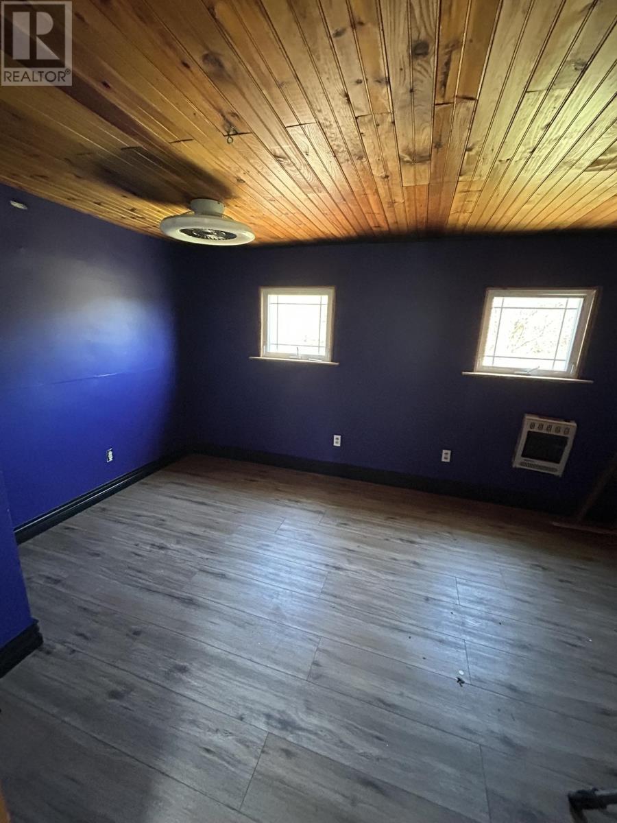 2145 Strathcona Road Property Photo 21