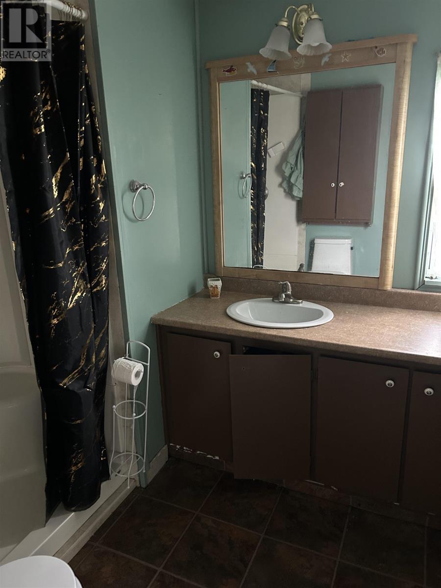2145 Strathcona Road Property Photo 23