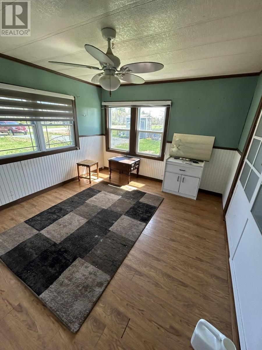 2145 Strathcona Road Property Photo 25