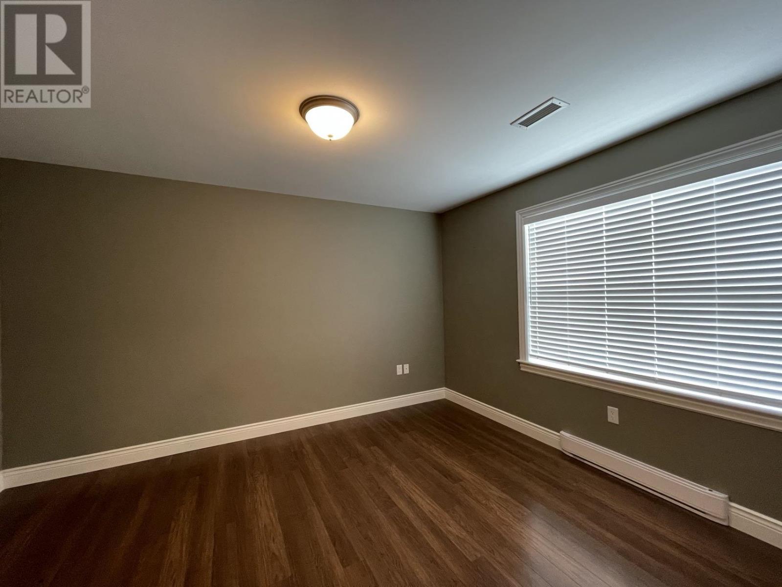 150 Heron Dr. Property Photo 15
