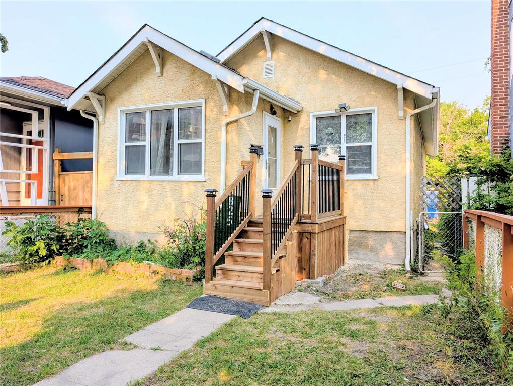 825 Arlington Street Photo de la propriété 1