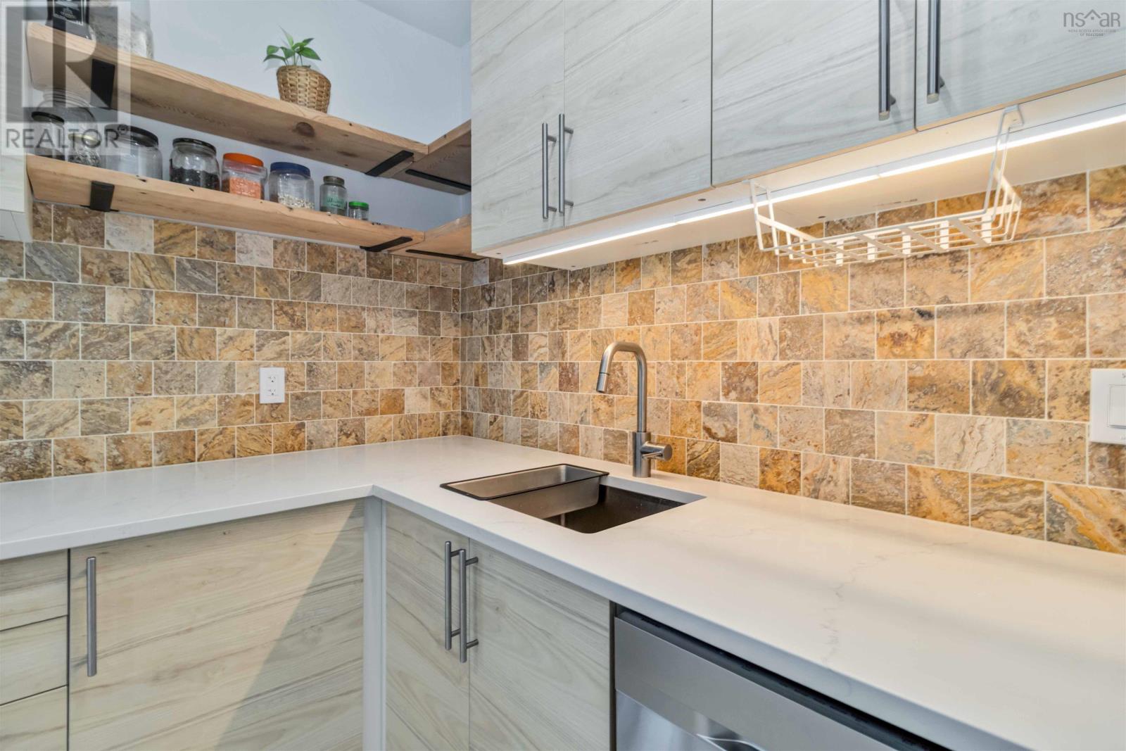 42 Cornwall Road Property Photo 10