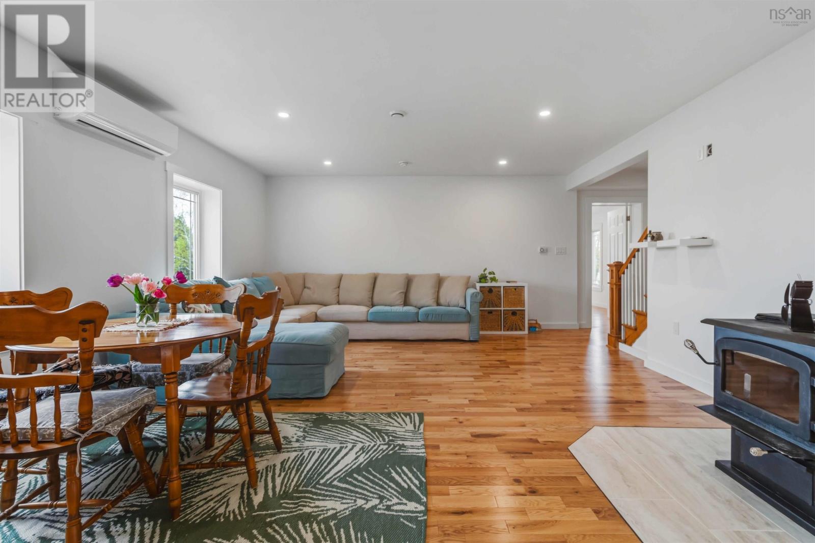 42 Cornwall Road Property Photo 13