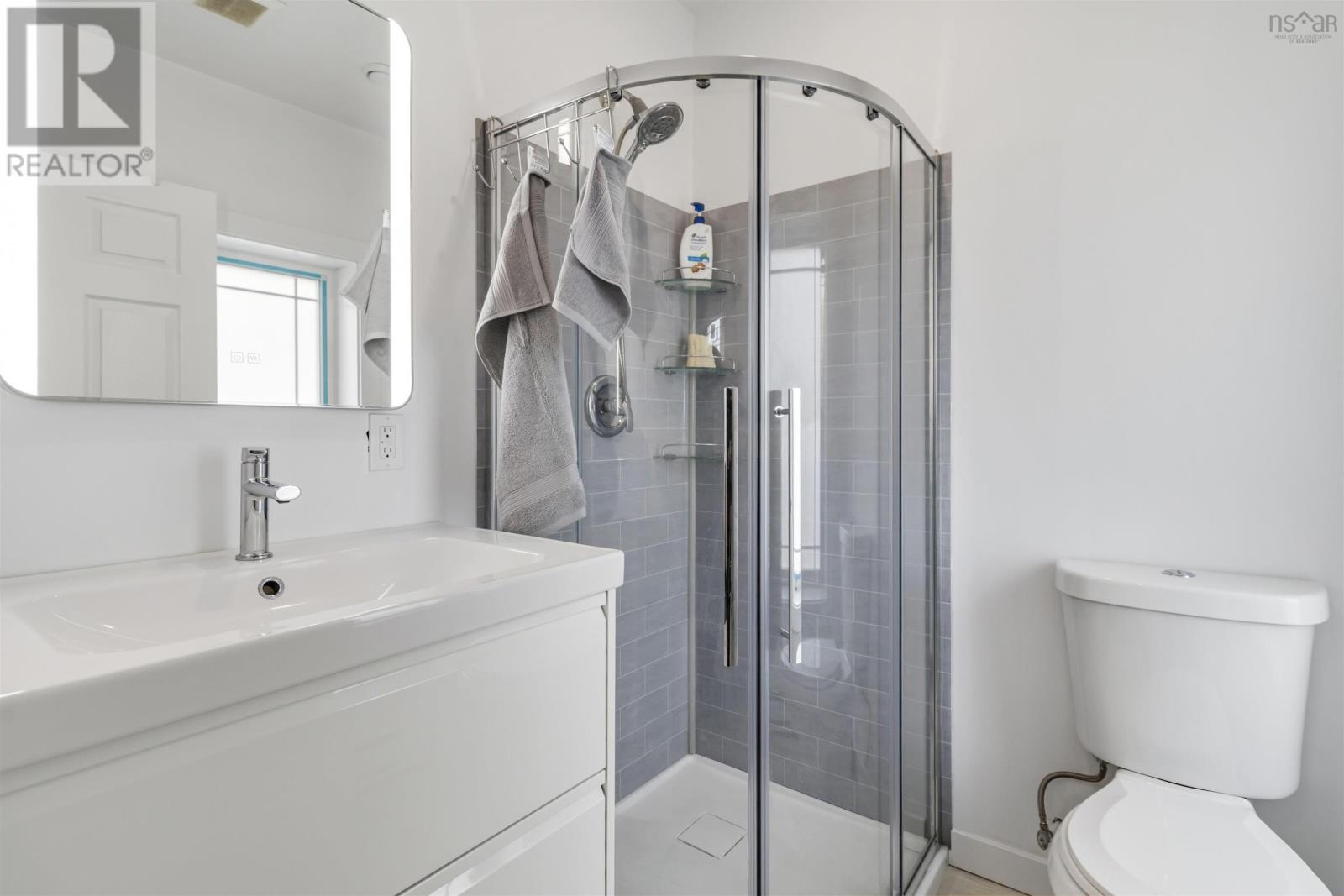 42 Cornwall Road Property Photo 16