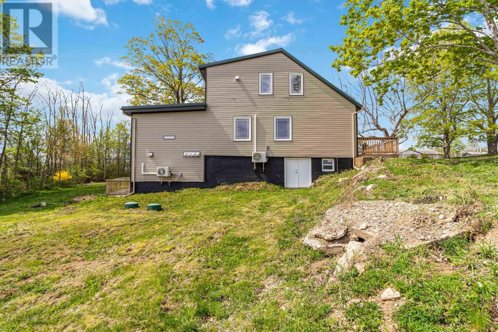 42 Cornwall Road Property Photo 46