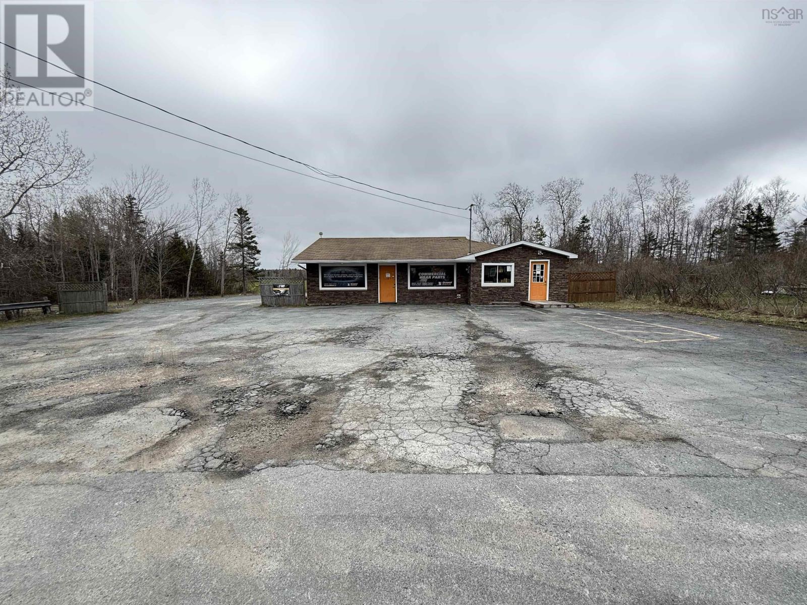 1323 Highway 2 Property Photo 1