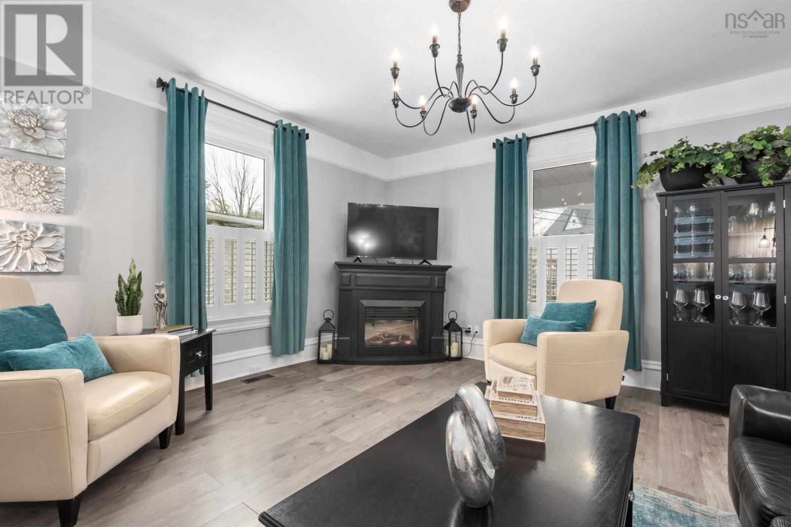 154 Chestnut Street Property Photo 8
