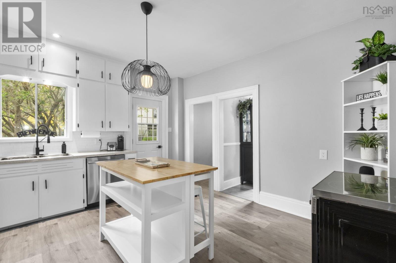 154 Chestnut Street Property Photo 14
