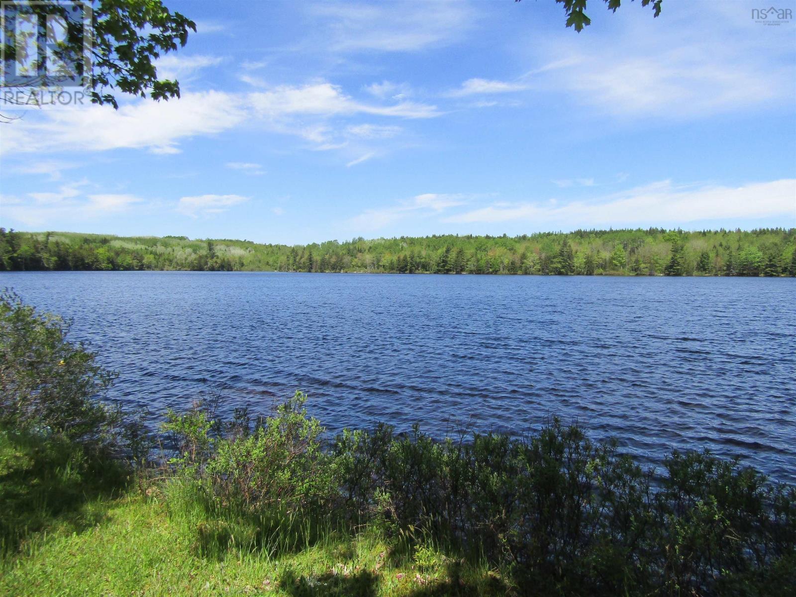 70 Sefferns Lake Drive Property Photo 4